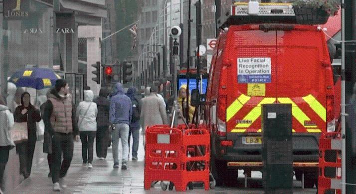 Arcfelismerő kamerák vannak már Londonban – Bűnözőket keresnek, vagy megfigyelnek mindenkit?