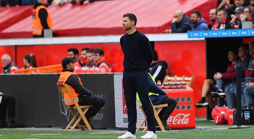 Megsértődött Xabi Alonso, a Liverpool túl sokáig hezitált
