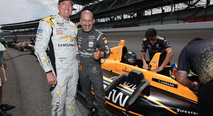 Megmutatták azt az autót, amivel Kyle Busch indult volna az Indy 500-on