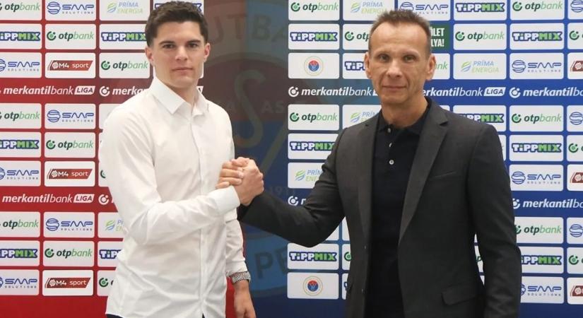 NB I-es riválisok nézték ki, mégis hosszabbított a Vasas alapembere