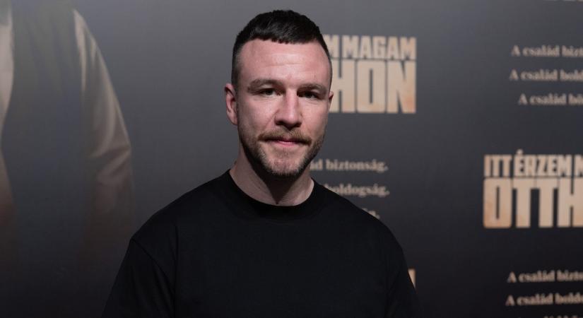 Molnár Áron egészségi és mentális okokból kiszáll a színházi előadásokból