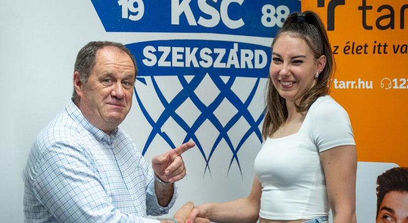 Tovább fosztogatják a bajnok pécsi csapatot
