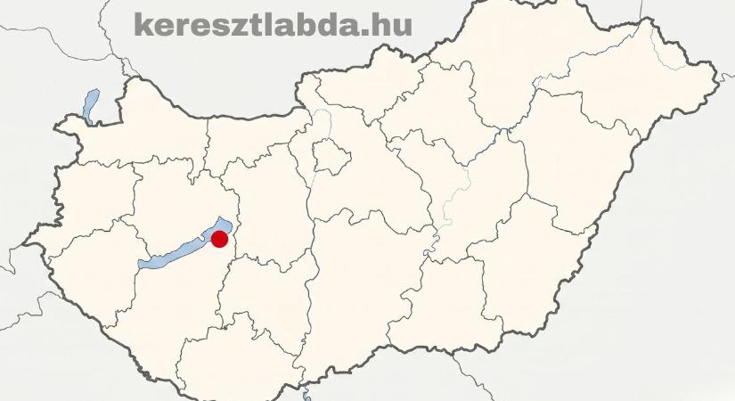 Földrajz feladat: Balatoni térkép, a déli part ikonikus városa megtalálod egy piros ponttal?