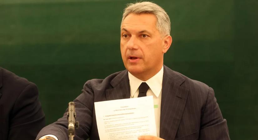 Lázár János távozik a teniszszövetség éléről