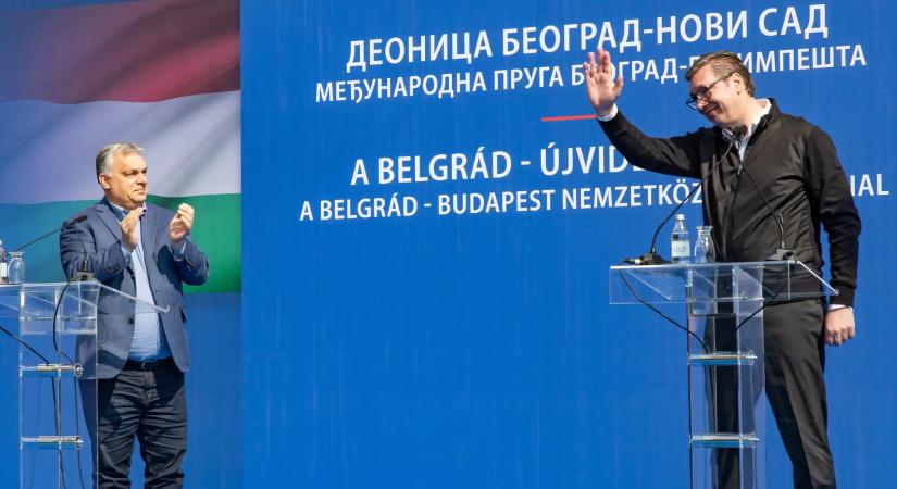 Márki-Zay Péter a belgrádi tüntetésről: „Ahogy nekünk, úgy nekik is elegük lett az ő Orbánukból"