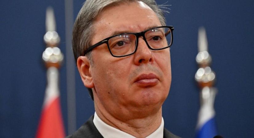 Aleksandar Vučić belengette a lemondását