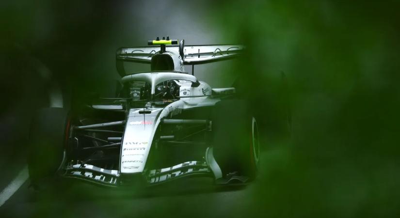 Hihetetlen büntetések Kanadában: az egyik F1-es pilóta túl gyors, a másik túl lassú volt