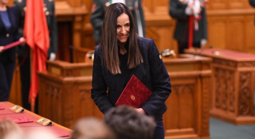 Orbán Anita: Belülről láttam, hogyan váltja fel a szakmaiságot a lojalitás, a hazáért való munkát a vagyonok és kiváltságok megszerzése