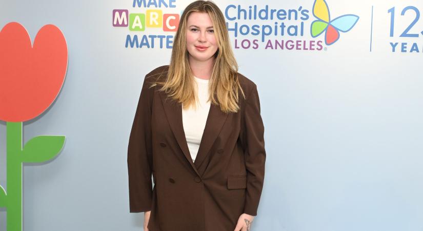 Újra anya lesz Alec Baldwin és Kim Basinger lánya: Ireland Baldwin megható videóval jelentette be a babahírt