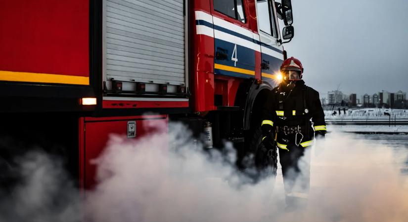 Hatalmas robbanás rázta meg Szentest, azonnal rohantak a tűzoltók