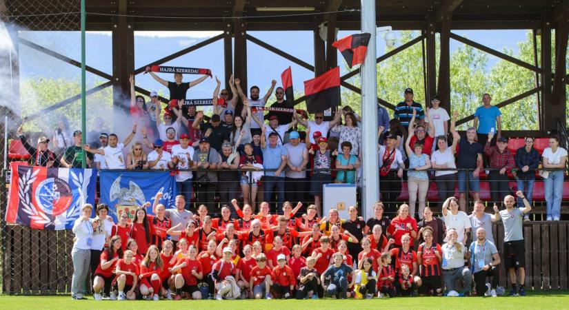 Ez is történt: nemzetközi kupában indul az FK Csíkszereda női csapata, az elitben maradtak a magyar hokisok