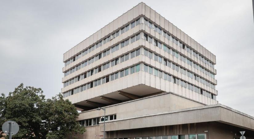 Állami támogatásból, 1,3 milliárd forintból újul meg Szombathely főtávvezetéke