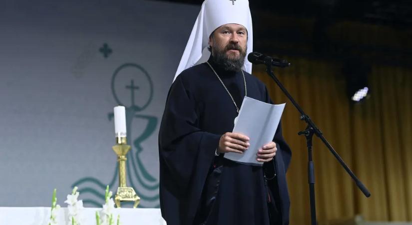 Cseh rendőrök állították meg Hilarion metropolita kocsiját, gyanús fehér anyagokat találtak a csomagtartóban
