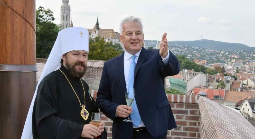 Őrizetbe vették Semjén Zsolt haverját Csehországban, gyanús fehér anyagot találtak a csomagtartójában