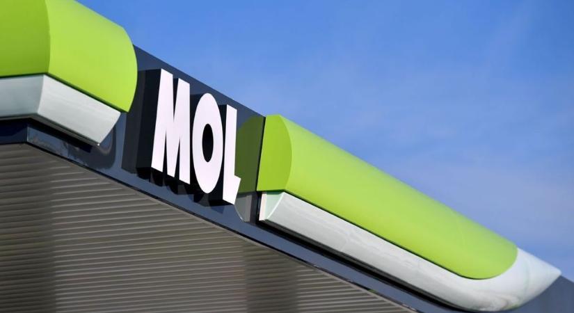Megszólalt a Mol: ezt üzenték a kerozinellátásról és a légi közlekedésről