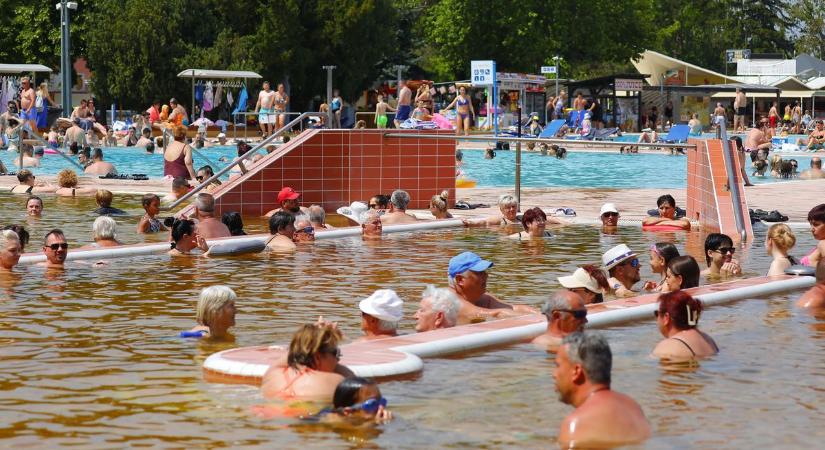 Berobbant a nyár a hajdúszoboszlói strandra, ahol a hangulat és a gasztronómia is csúcsra jár –fotókkal, videóval