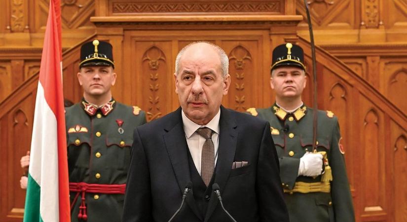 Videóval üzent Sulyok Tamás Magyar Péternek: nem valószínű, hogy távozik hivatalából