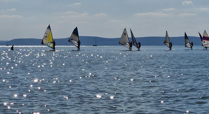 20 fok fölé melegedett a Balaton