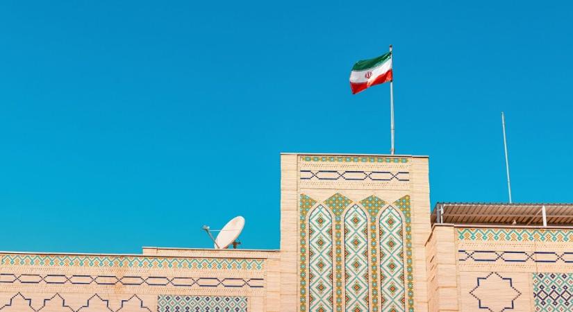 Váratlan és azonnali bejelentést tett Irán vasárnap