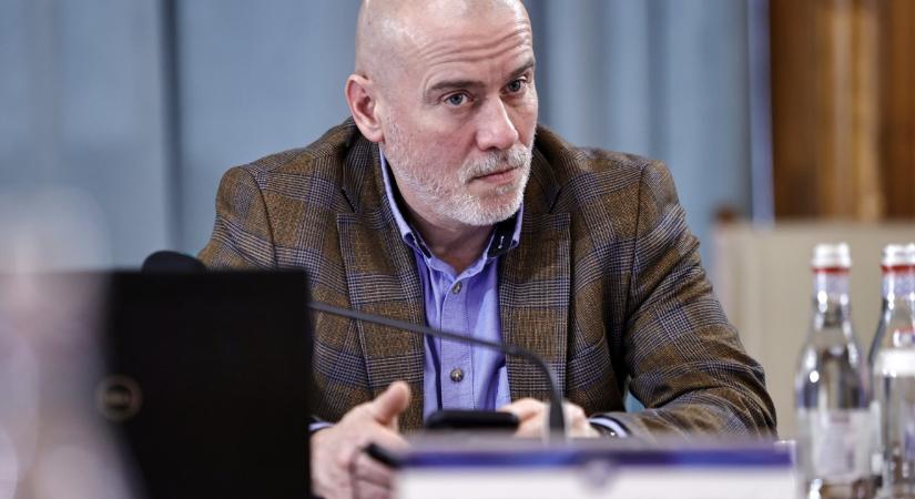 Trágár hangfelvételbe bukhat bele az RMDSZ-es kulturális miniszter – hírek hétfőn