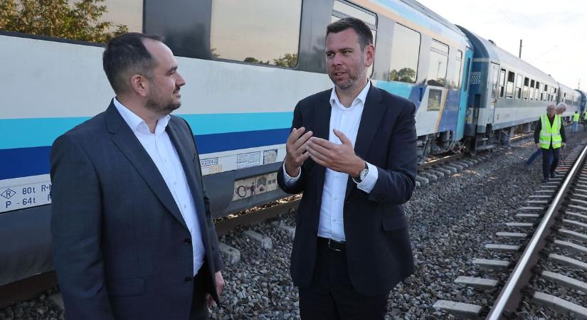 Összeomlott a vonatközlekedés hétfő délután, Vitézy Dávid azonnal megszólalt: máris megnevezte, ki a hibás – ezek az elvárások a MÁV-vezérigazgató felé