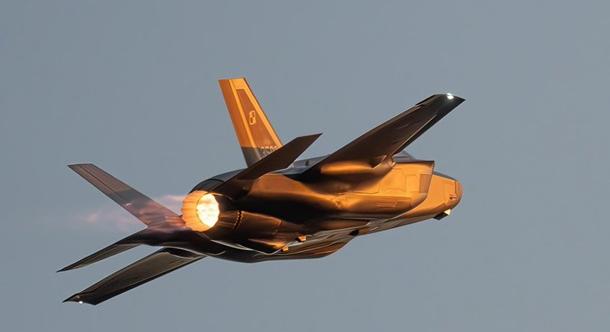 Lengyelországba megérkezett az F-35-ös vadászgépek első szállítmánya