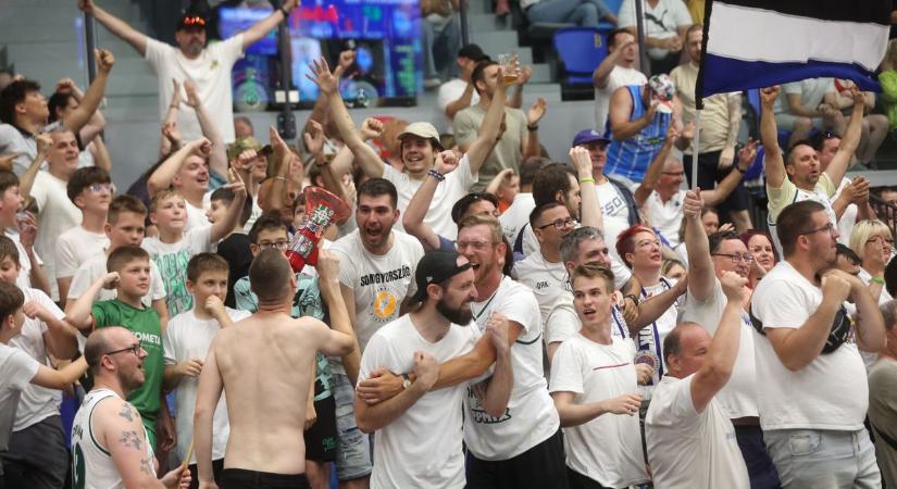 Hihetetlen bravúrral 22 év után szerzett újra érmet a kaposvári kosárlabda csapat