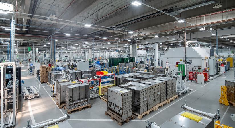 Európa több száz milliárd eurót nyerne az elektrifikációval