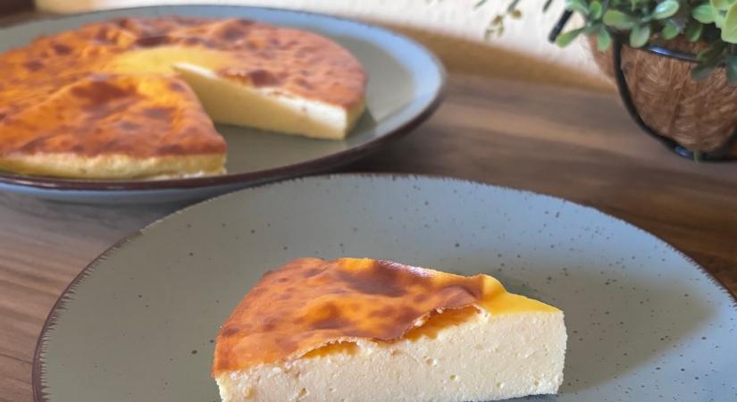 Csak 5 hozzávaló, és a sütőt sem kell bekapcsolnod: ez a habkönnyű ricottatorta lesz az új kedvenced