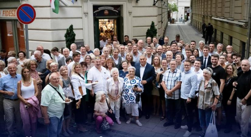 Orbán meglopta a nyugdíjasokat