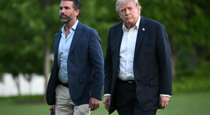 Donald Trump nem ment el a fia esküvőjére
