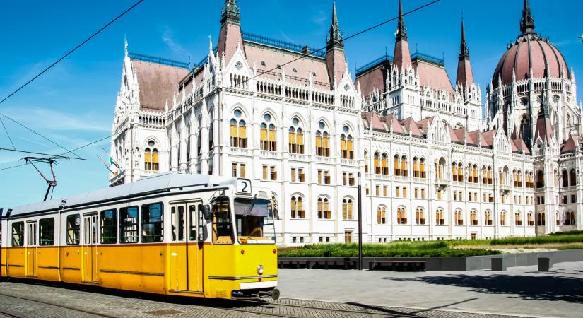 Összeül a parlament első rendes ülése, megszólal Magyar Péter is
