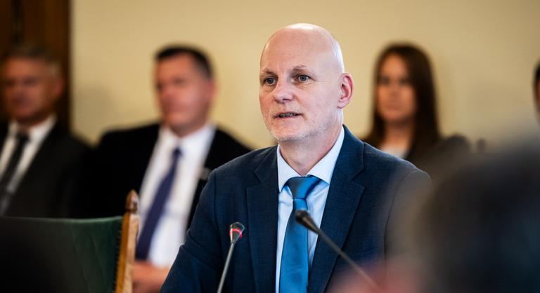 Tanács Zoltán személyesen mondta meg a HUN-REN-elnöknek, hogy jobb lenne, ha lemondana