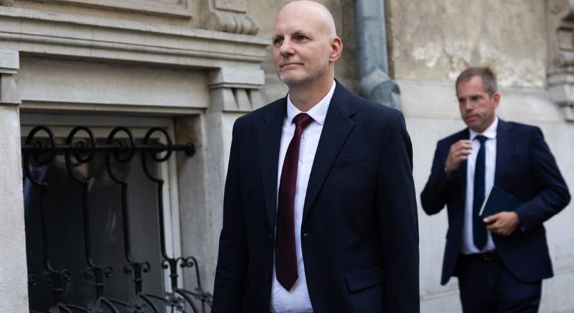 Áll a bál a kutatói hálózat körül, Tanács Zoltán szerint le kellene mondania a HUN-REN teljes vezetésének