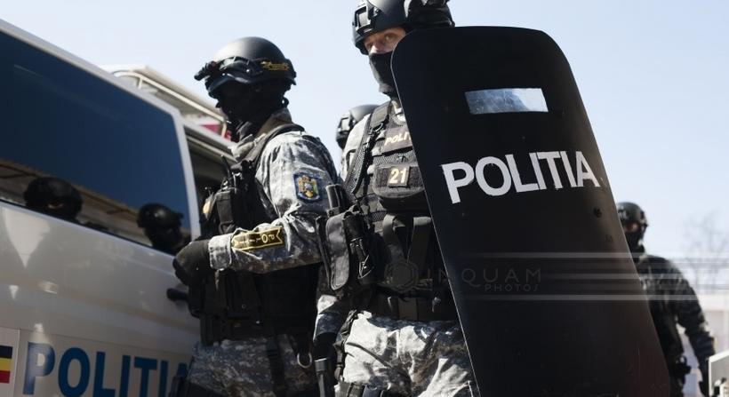 Tömegverekedés a Maros partján – Öt férfit és két nőt őrizetbe vettek