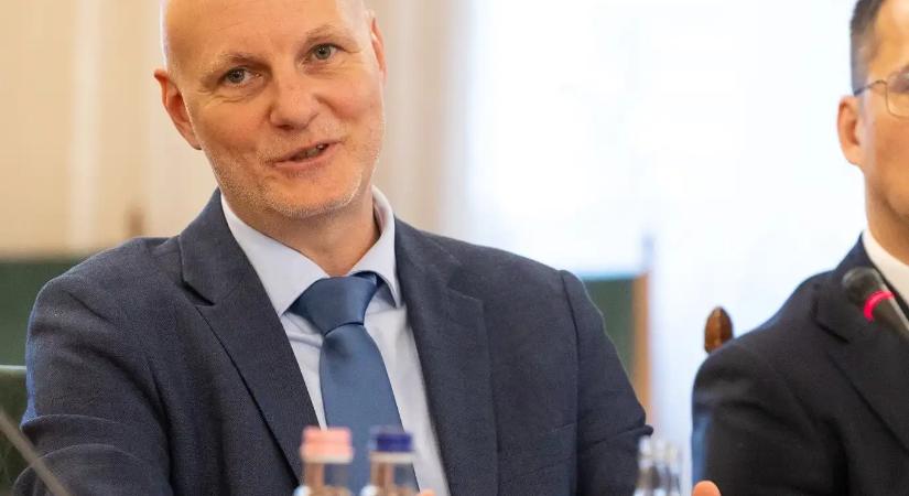 Tanács Zoltán szerint a HUN-REN elnökének le kellene mondania a kutatóhálózat megújításához