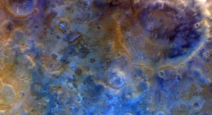 A NASA megosztotta a Psyche űrszonda látványos felvételeit a Marsról