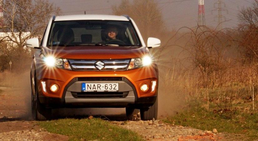 Őrült sok kilométert tekertek egy Suzukiba, ami meglepően bírta a gyűrődést