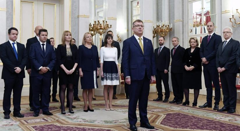 Így magyarázza a rendőrség, hogy egy év sem volt elég Matolcsyék meggyanúsítására