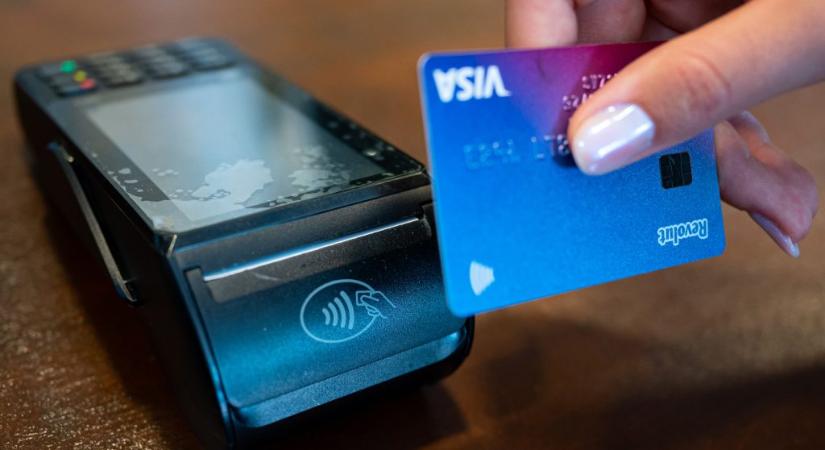 Újítás a Revolutnál: megkezdik a magyar bankszámlák bevezetését az új ügyfeleknél