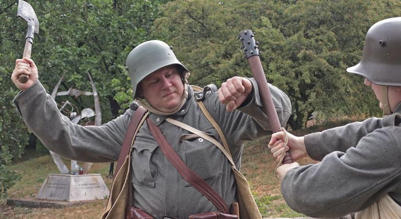 Fogolyszerzés: Látványos katonai akció zajlott a Velencei-tó partján (Galéria  Videó)