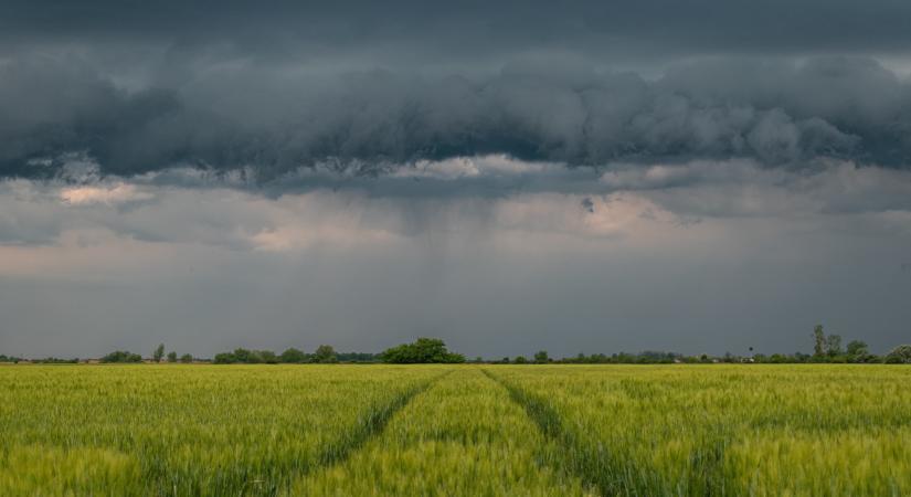 Így jön a front szerdán, csütörtökre felfrissülünk