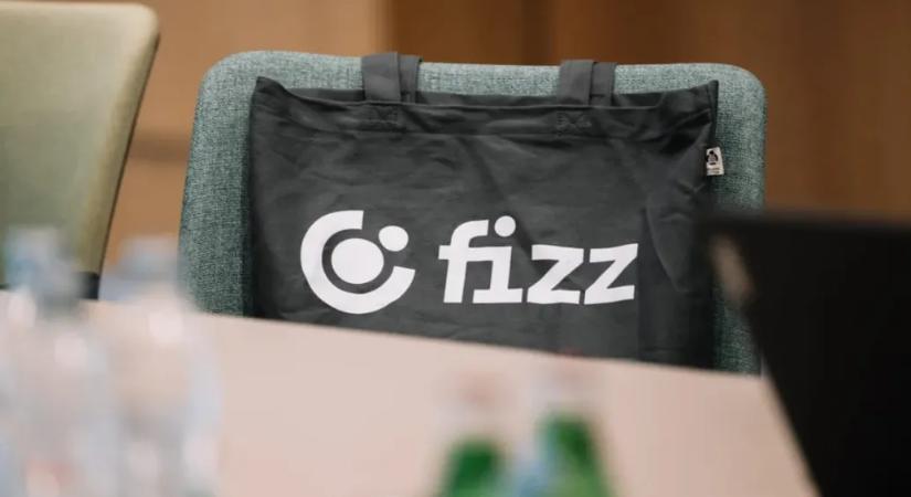 Beszántja az OTP a Fizz webshopot