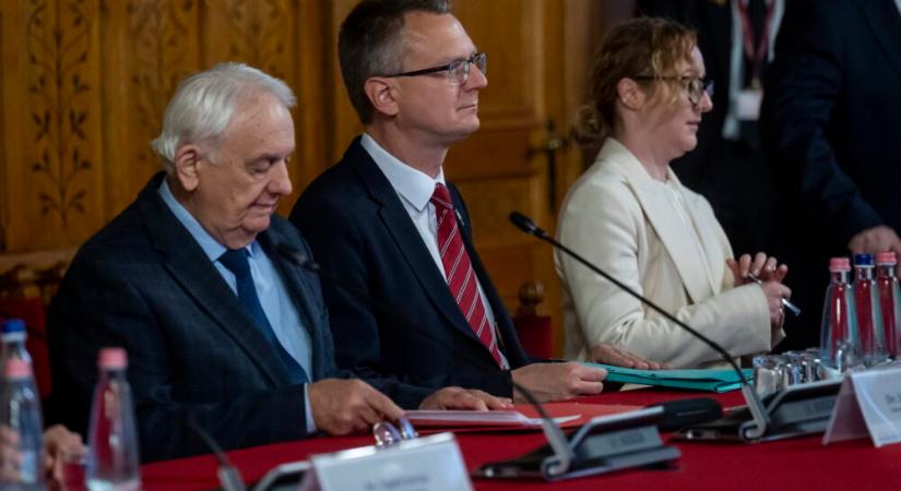 Rétvári Bence: Sikerült meghátrálásra kényszeríteni a tiszás kétharmadot