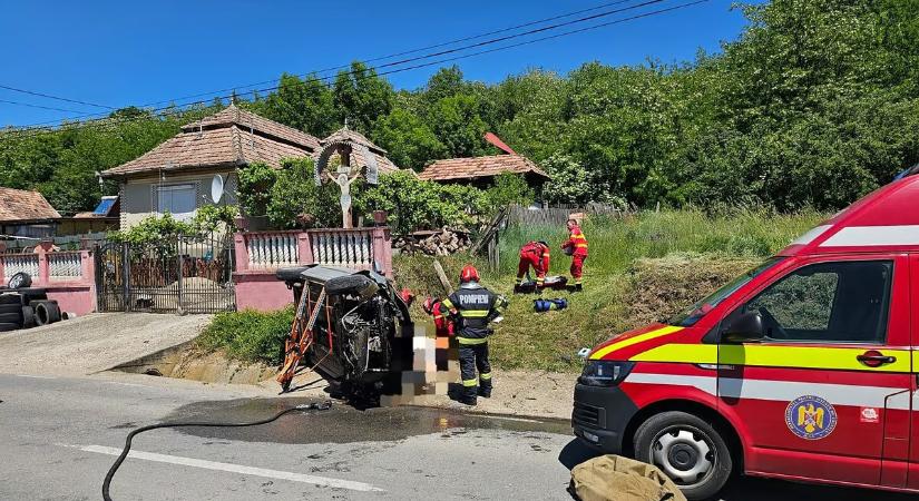 Tragédia Fehér megyében: felborult az autó, életét vesztette egy nő
