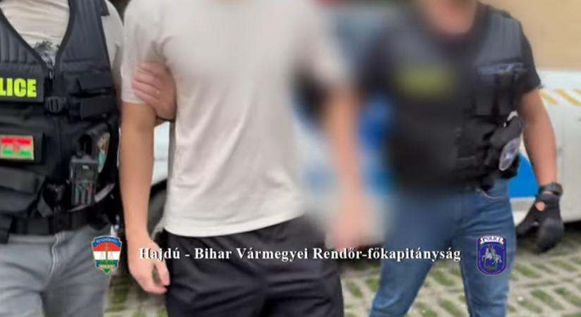 Sorra viszik be a debreceni verekedőket, a rendőrség a lakosság segítségét kéri