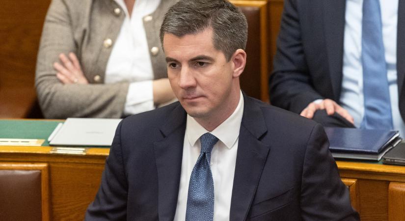 Nem függesztették fel Kocsis Máté mentelmi jogát – A bizottság tiszás elnöke szerint eddig helytelen gyakorlatot követett a testület