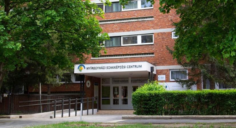Robotika, programozás: elképesztő, mire készülnek ezek a nyíregyházi negyedikesek