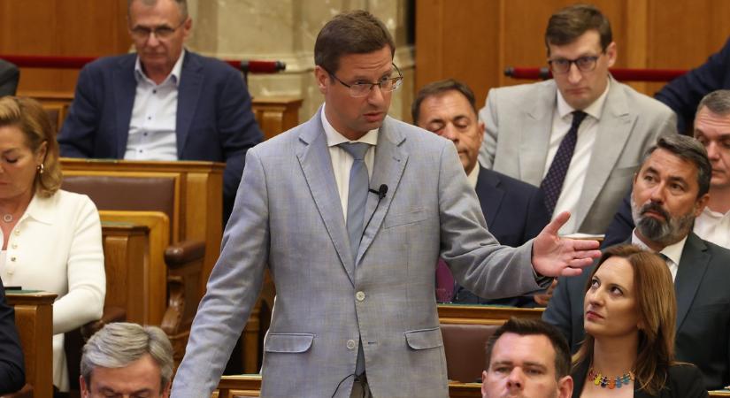 Gulyás Gergely így vágott vissz Magyar Péternek az Országgyűlésben: Majd azt ki kell találnunk, hogy tegeződünk, vagy magázódunk