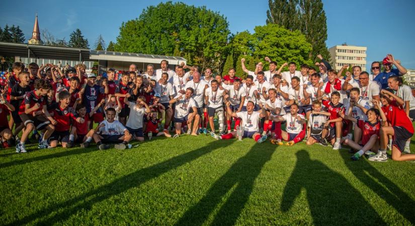 Örömünnep a stadionban - Bajnok az FC Nagykanizsa (frissítve!)